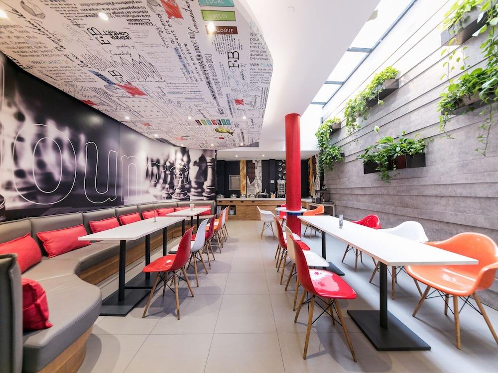 Ibis Shanghai Gubei Екстер'єр фото