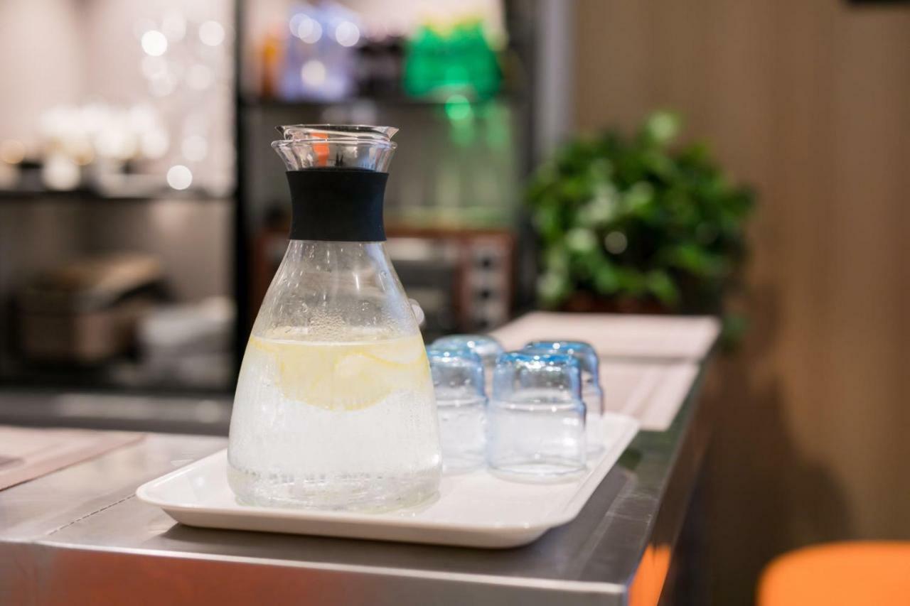 Ibis Shanghai Gubei Екстер'єр фото