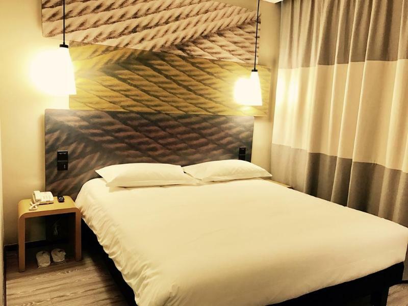 Ibis Shanghai Gubei Екстер'єр фото